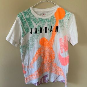 Jordan Kids large or women’s small Graphic T-Shirt - White, Orange, Green